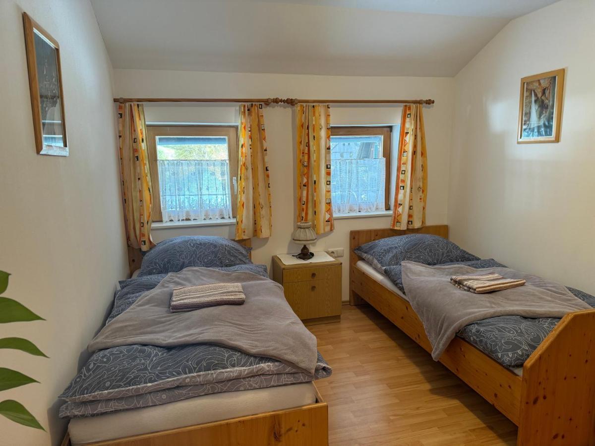 Haus Edelweiss Hotell Obertraun Exteriör bild